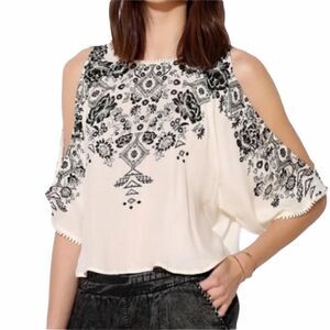 Ecote floral black and white open shoulders